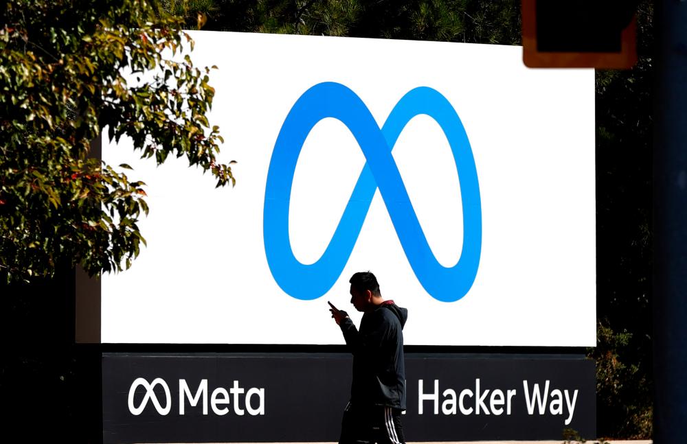 Meta Misses Earnings Forecasts Despite Zuckerberg AI Push