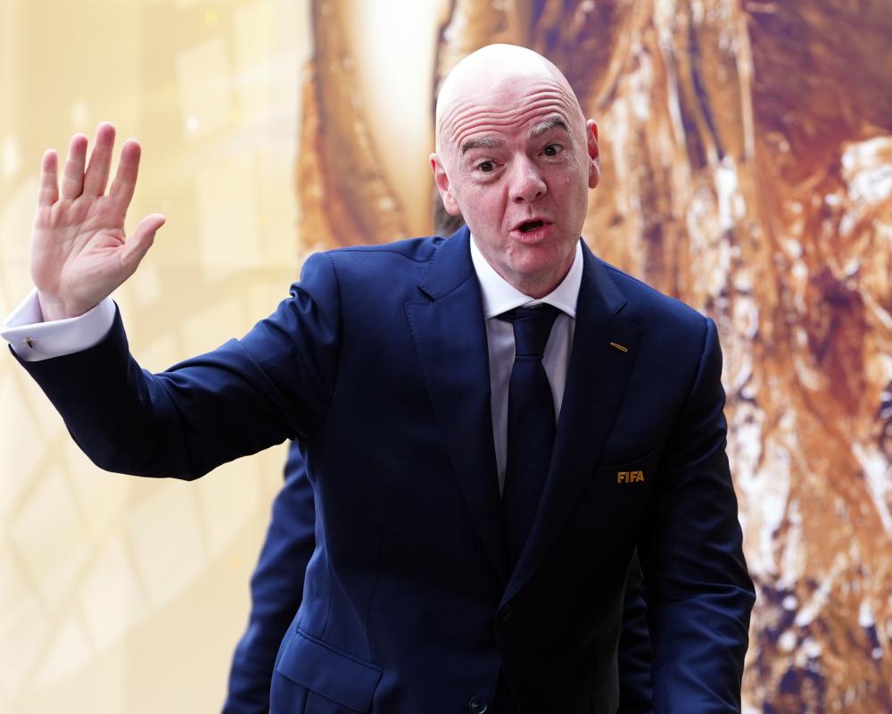 Infantino Loses Uefa Confidence: FIFA Leadership Crisis Explained