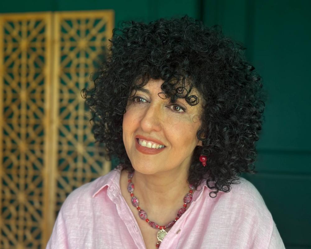 Narges Mohammadi: Iran Nobel Laureate Recounts Jail Torture