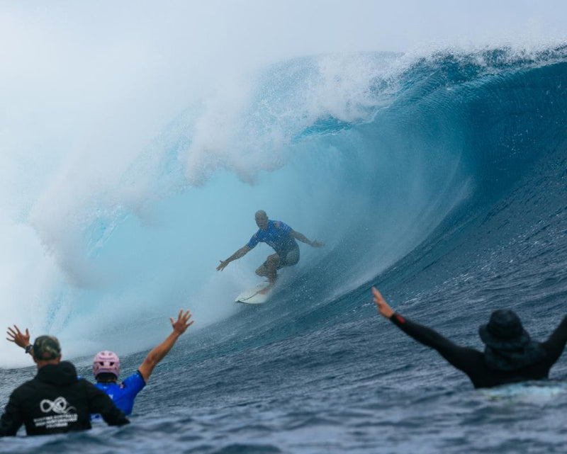 Kelly Slater at 54 Stuns Surfing World with Near-Perfect Tahiti Heat