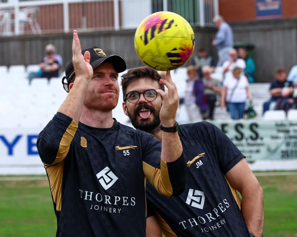 County Cricket Championship Day One: Essex v Surrey