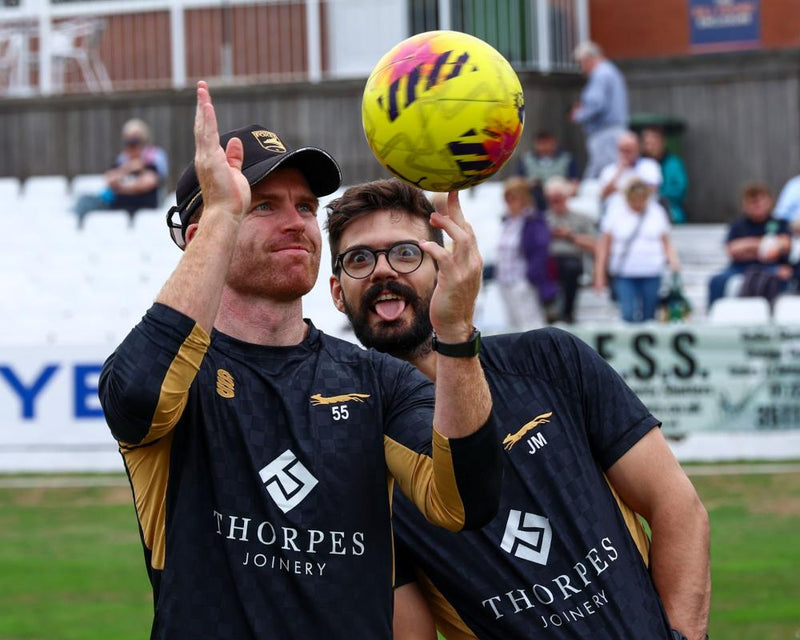 County Cricket Championship Day One: Essex v Surrey