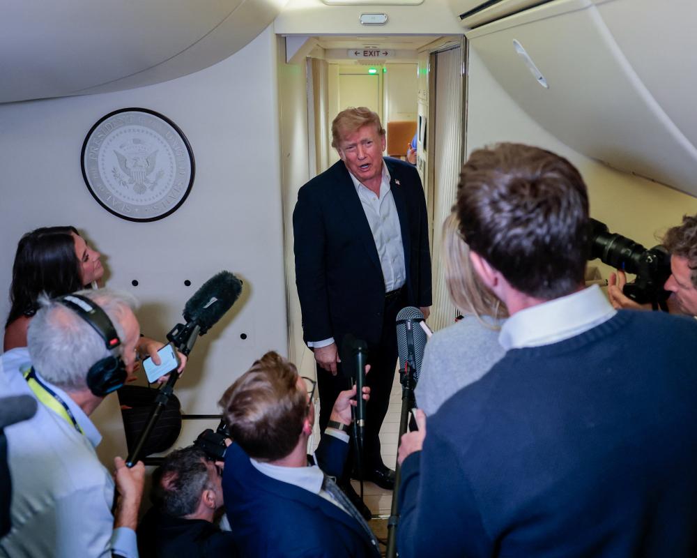 White House Defends New Press Aide in Controversial Photo