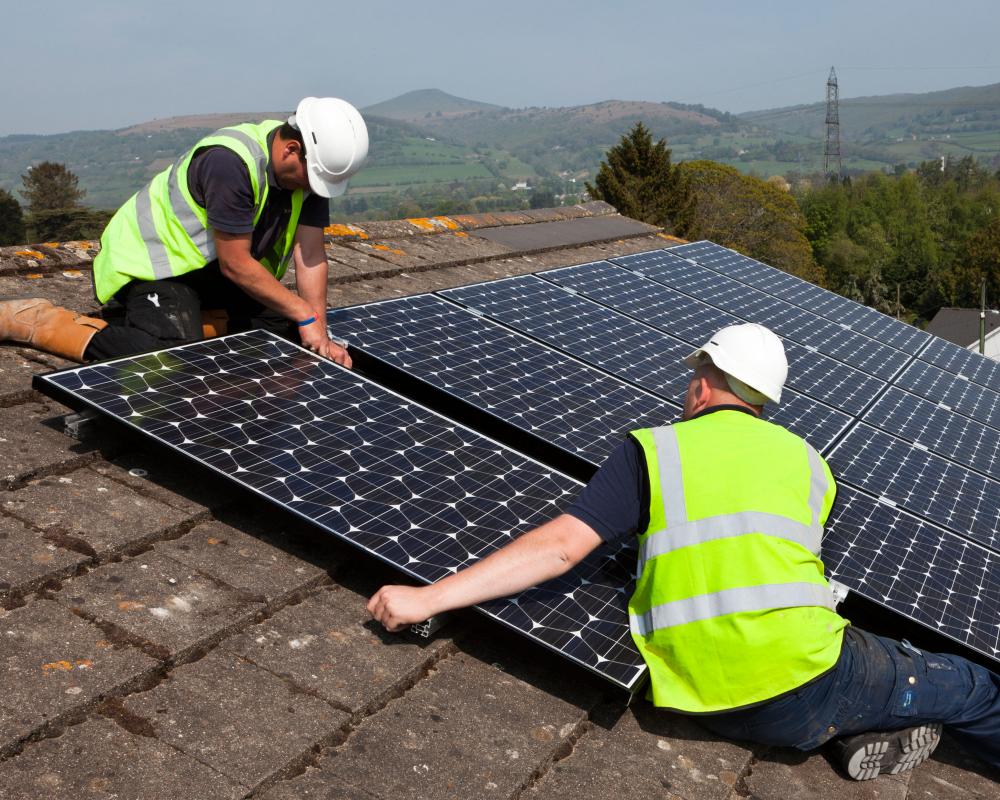 UK's £30m People's Power: Community Clean Energy Revolution