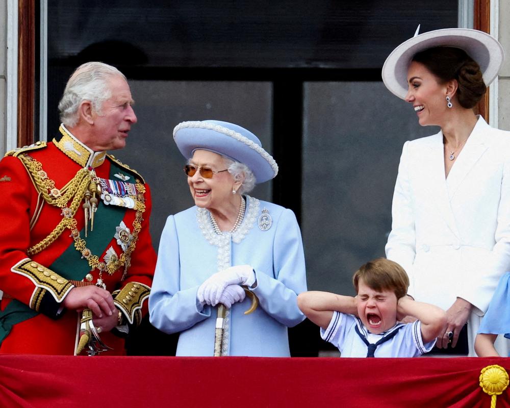 Royal Statements: Charles Refutes Earl Spencer's Diana Claim