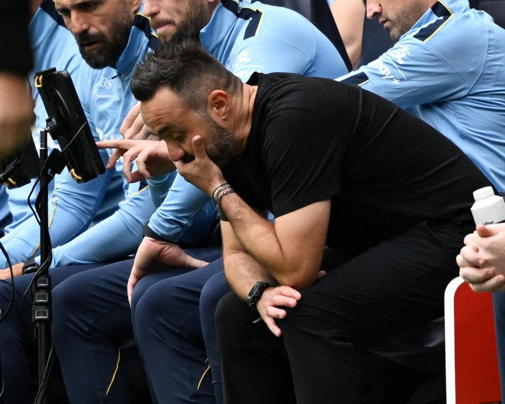 De Zerbi Rips Into Spurs Players After Aston Villa Defeat