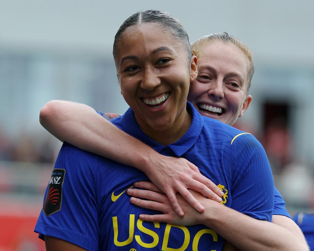 Chelsea Thrash Manchester United in WSL as Lauren James Shines