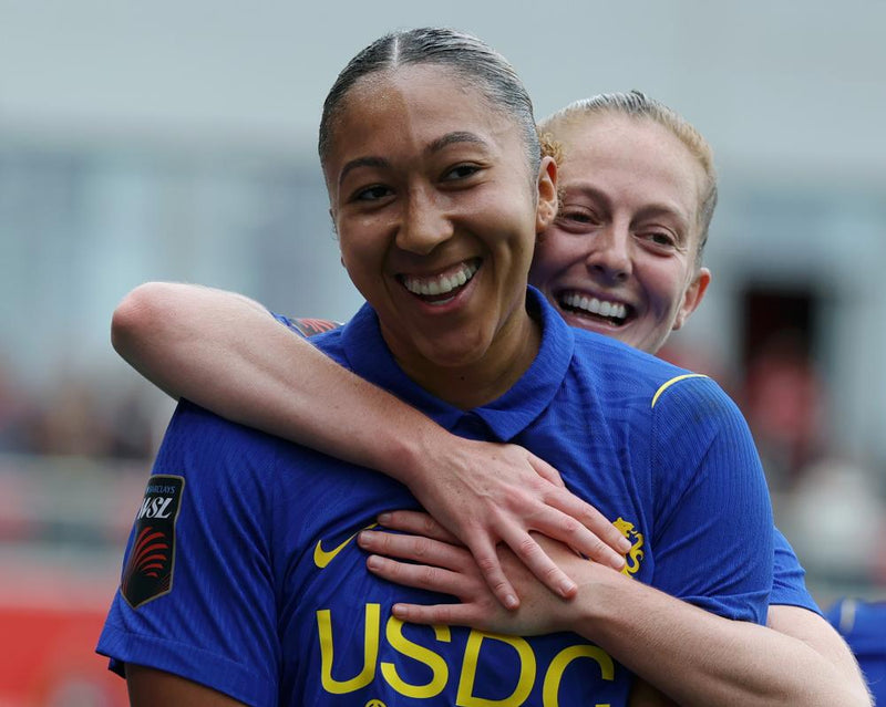 Chelsea Thrash Manchester United in WSL as Lauren James Shines