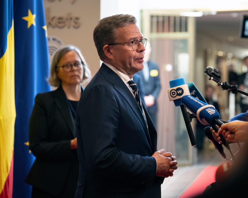 Finnish PM: Foreign Power Suspected in MP Home Break-Ins