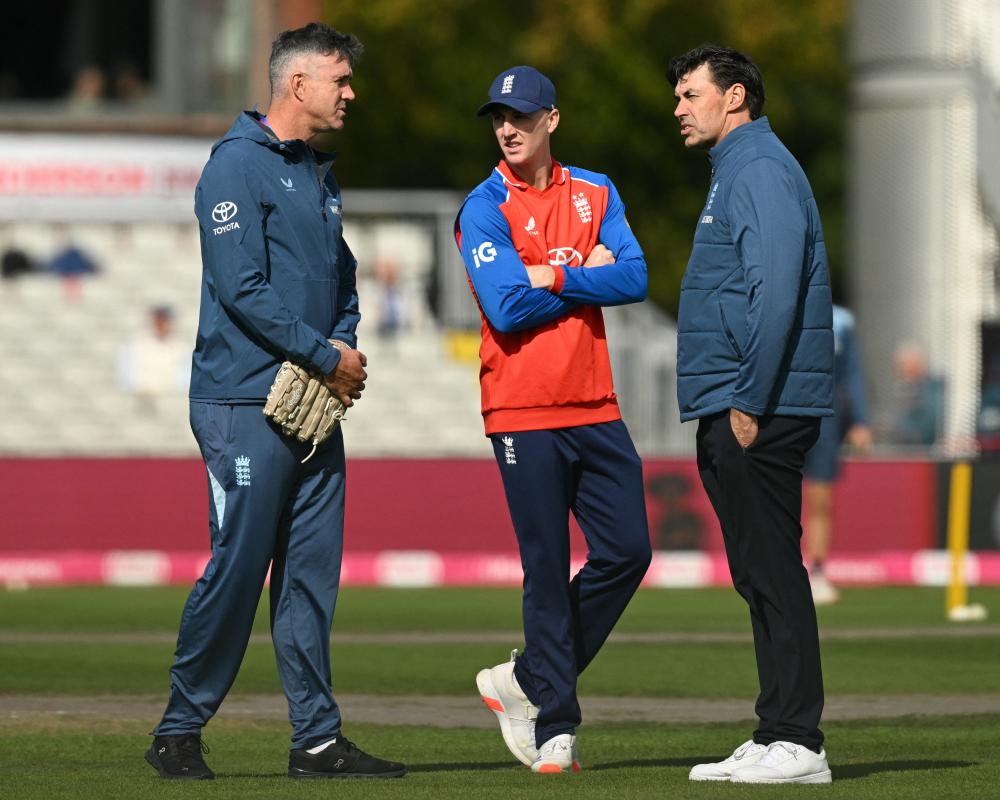 England's Warm-Up Plans: Golf, Bonding, and Bazball Reality Check