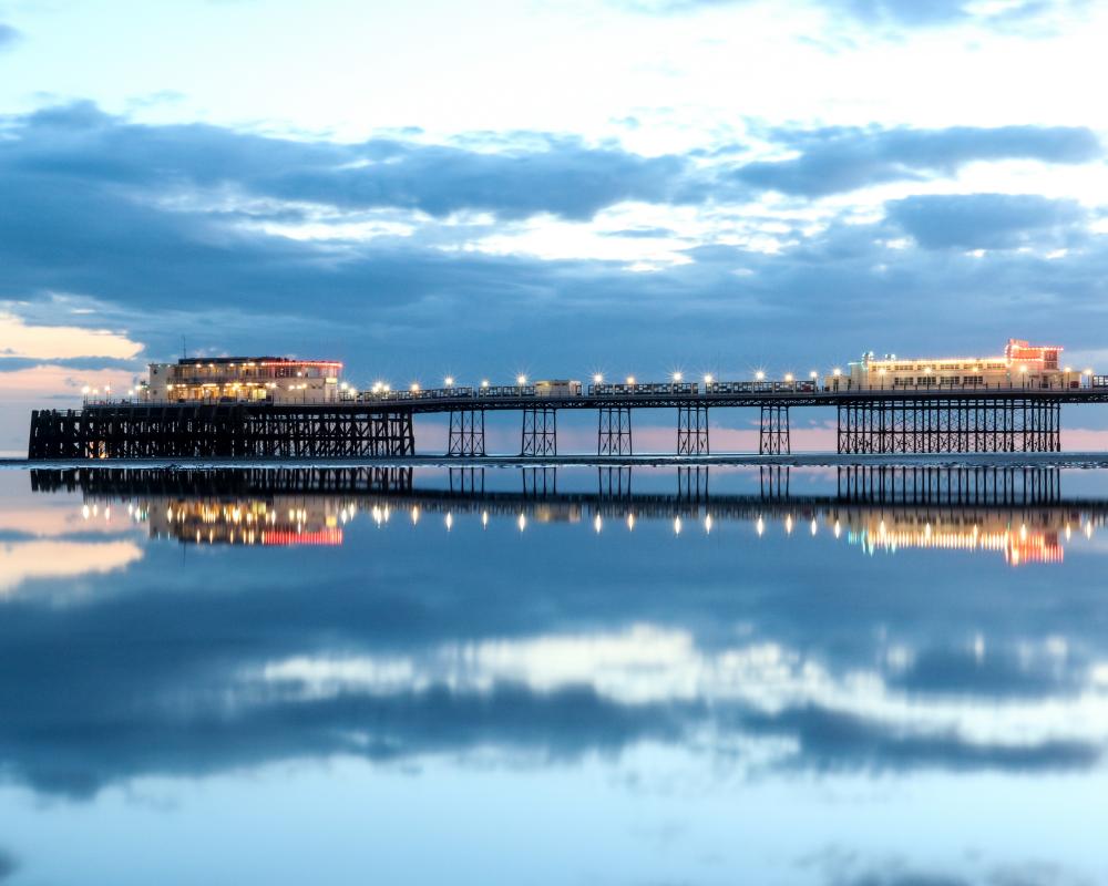 Best UK Piers for Dining, Nightlife, and Seaside Fun