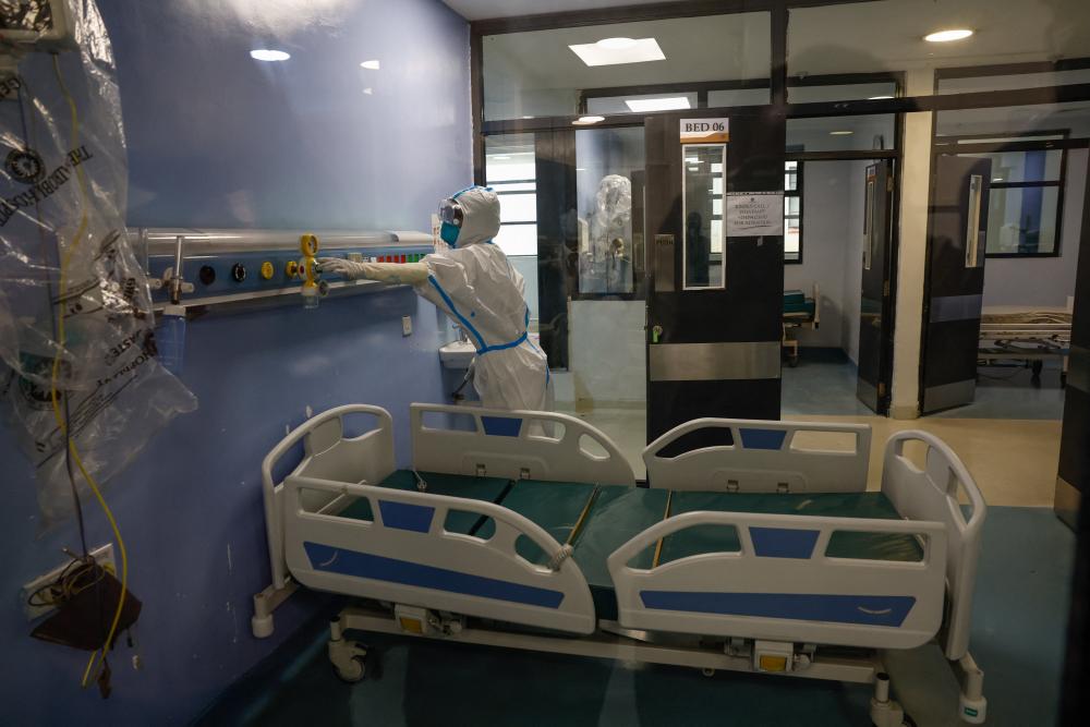 Third Ebola Case in Kenya Exposes US Health Failures