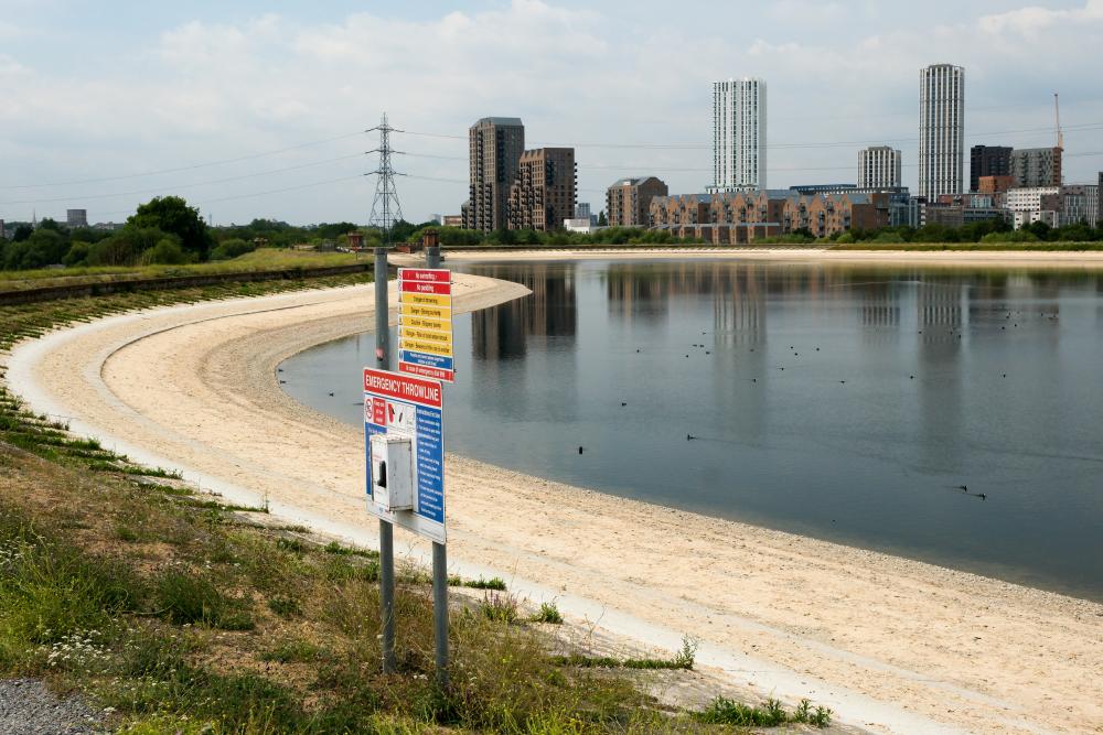 Water Shortages Threaten UK Housing Targets: Key Risks