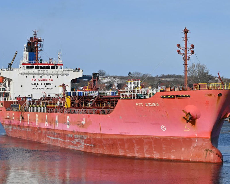 Russian Diesel Tankers Head to US: 288,000 Tonnes in Transit