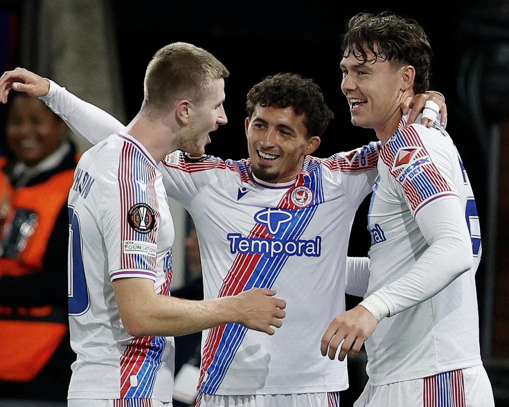 Pino Ignites Crystal Palace Europa League Rout Over Lech Poznan
