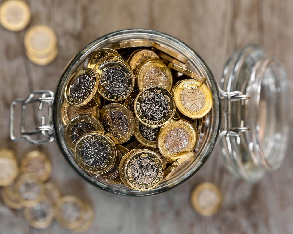 Fixed-Rate Savings Accounts: Lock In 5.25% Interest Today
