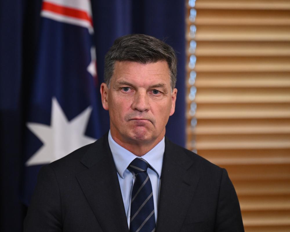 Coalition’s Lowest Poll Rating: Australia News Roundup