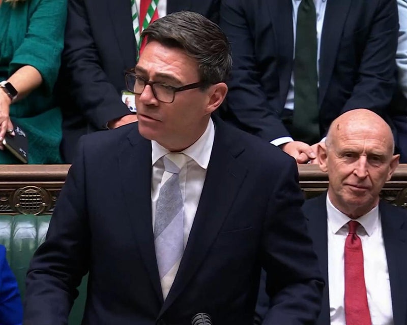 Starmer's U-Turn and Burnham's Vibes: UK Politics Shift
