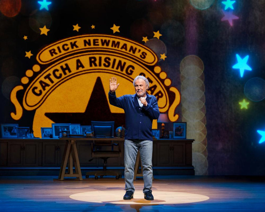 860 Review: Billy Crystal's Charisma Powers a Rambling One-Man Play