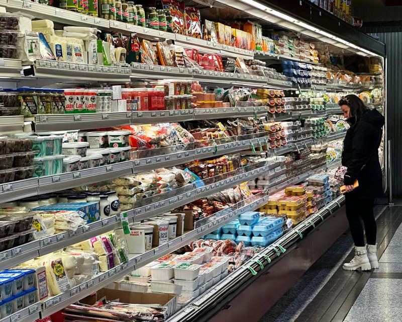 Personal Recession Indicators: How Americans Spot Economic Slumps