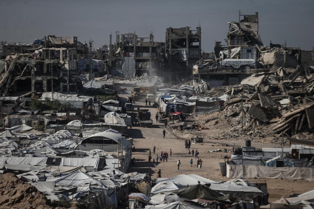 Gaza Palestinians Endure War, Disease, and Ruins in 2025