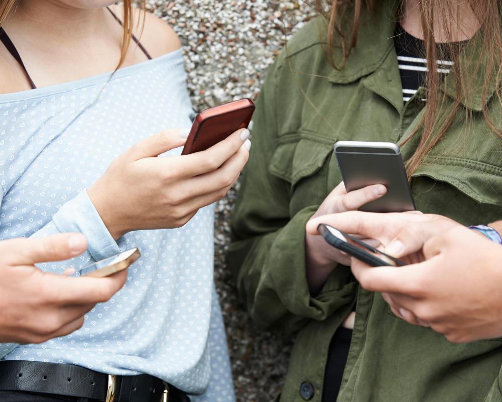 Meta Agrees to Teen Safety Changes in Landmark Settlement