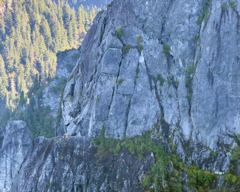 AI Chatbot Claude Leads Teen to Risky Mountain Rescue in Canada