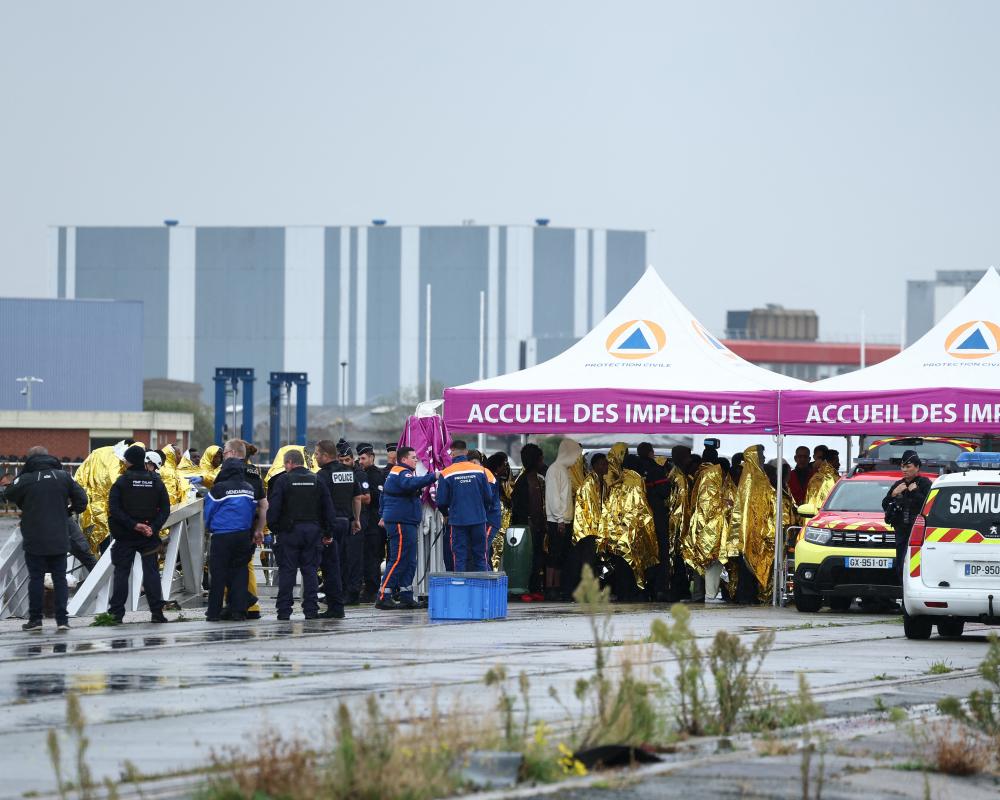 Channel Crossing Tragedy: Child and Two Women Dead in Migrant Boat