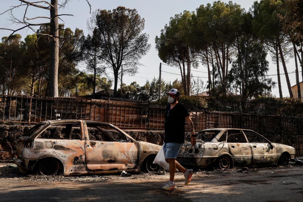Wildfires Near Madrid: Residents Return to Devastated Homes