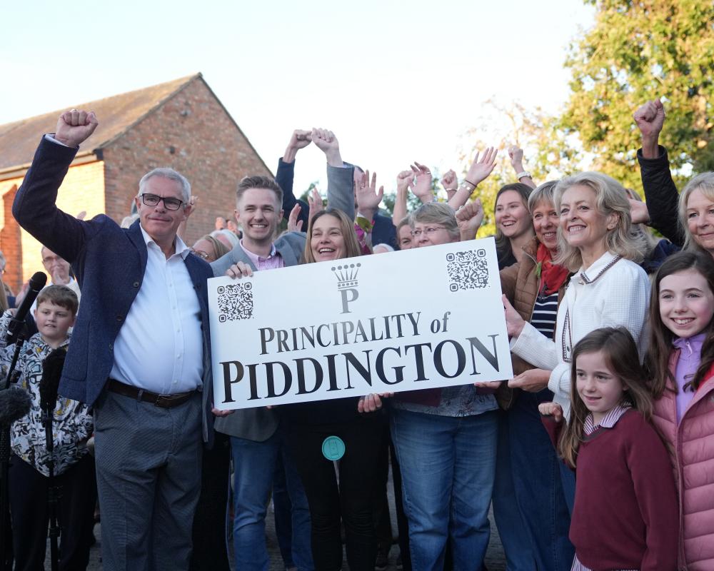 English Village Votes to Leave UK in Asylum Housing Protest