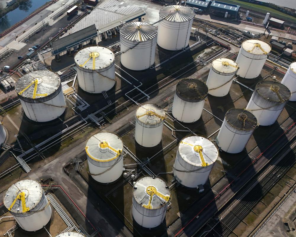 European Gas Prices Hit Four-Year High on Winter Supply Fears