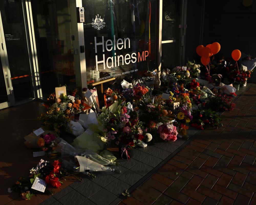 Haines Tribute Speeches Open Parliament as Anger Boils – Grand Goldman