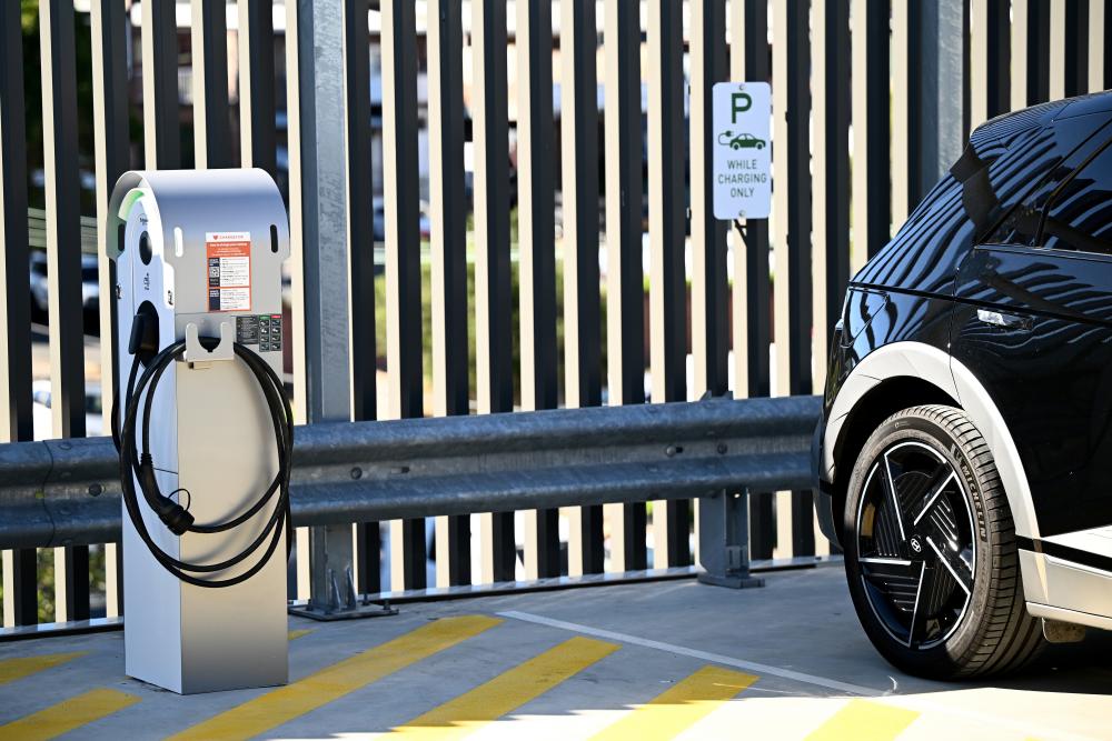 EVs Now Almost Quarter of Australia's New Car Sales as Fuel