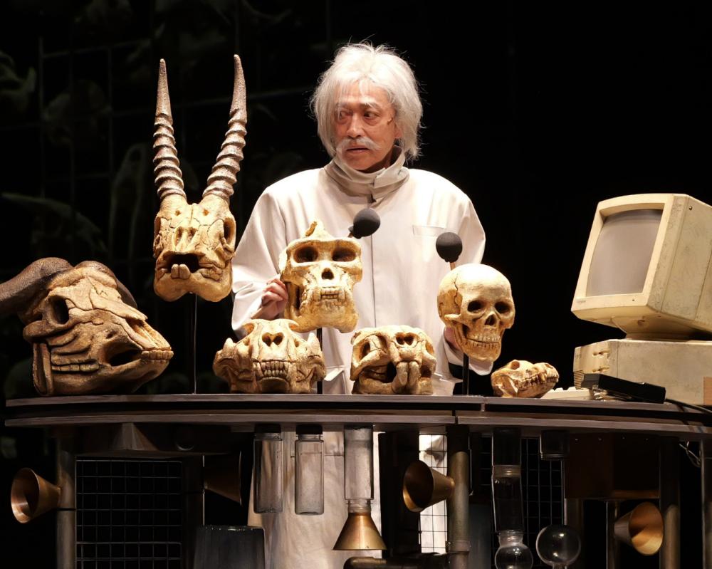 Murakami's Sci-Fi Novel Hard-Boiled Wonderland Hits London Stage