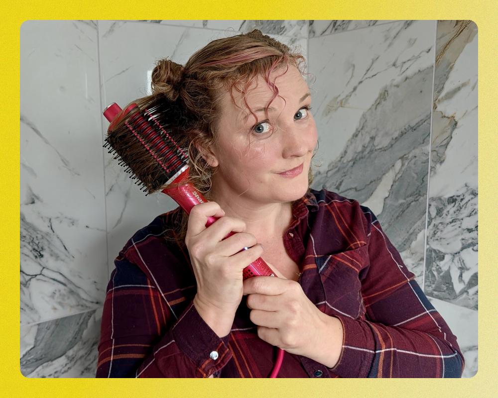 Shark Glossi 2-in-1 Hot Brush Review: Does It Really Do It All?