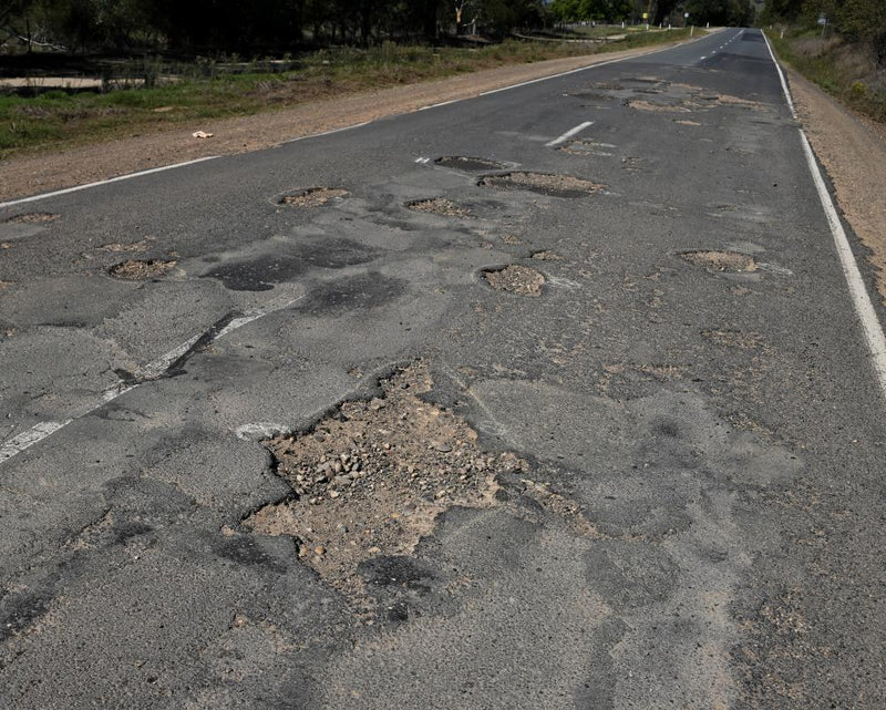 Victorian Road Potholes: Labor's 12-Year Failure Fuels Voter Anger