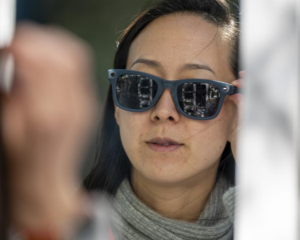 Smart Glasses Benefits for Visually Impaired Users Amid Controversy