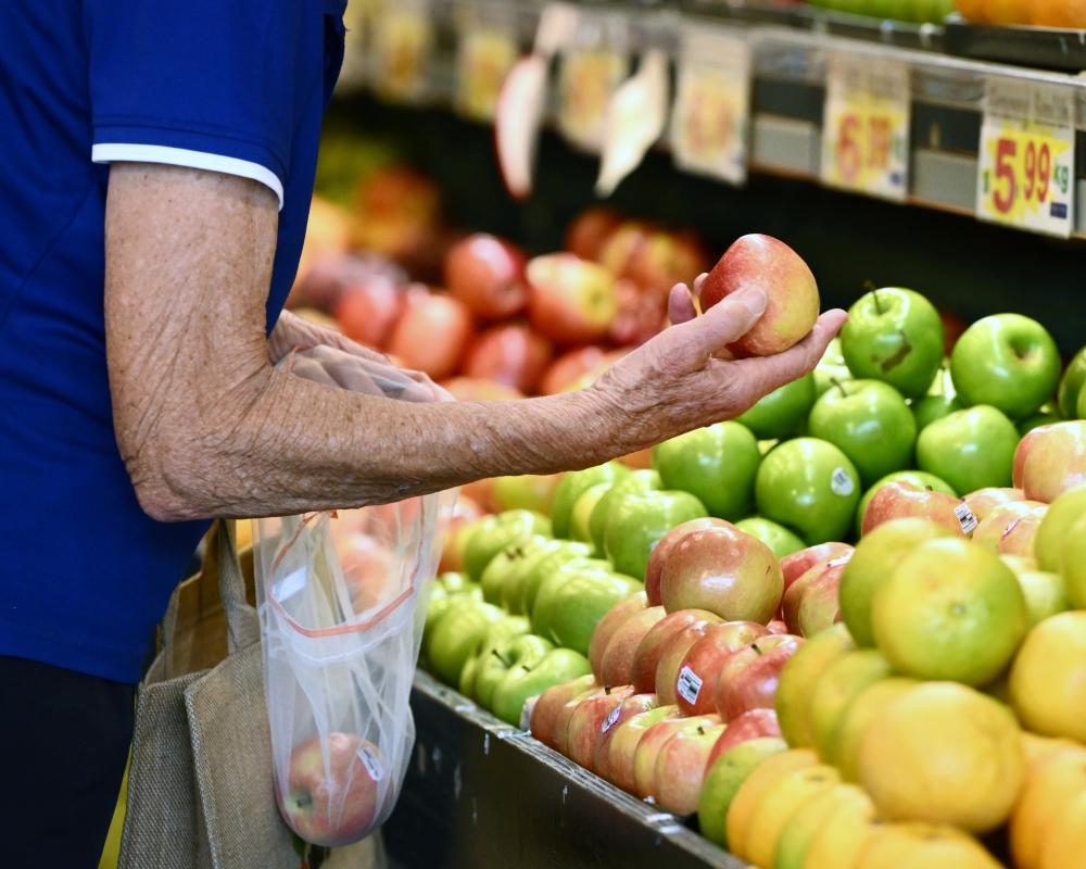 Australia Immigration Reforms: Food Prices, AI Art, and Hyrox Apology