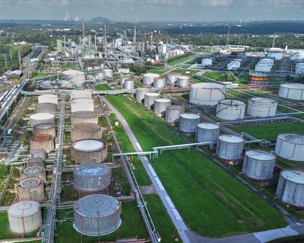 Refineries Eye Record Profits From Global Diesel Shortage