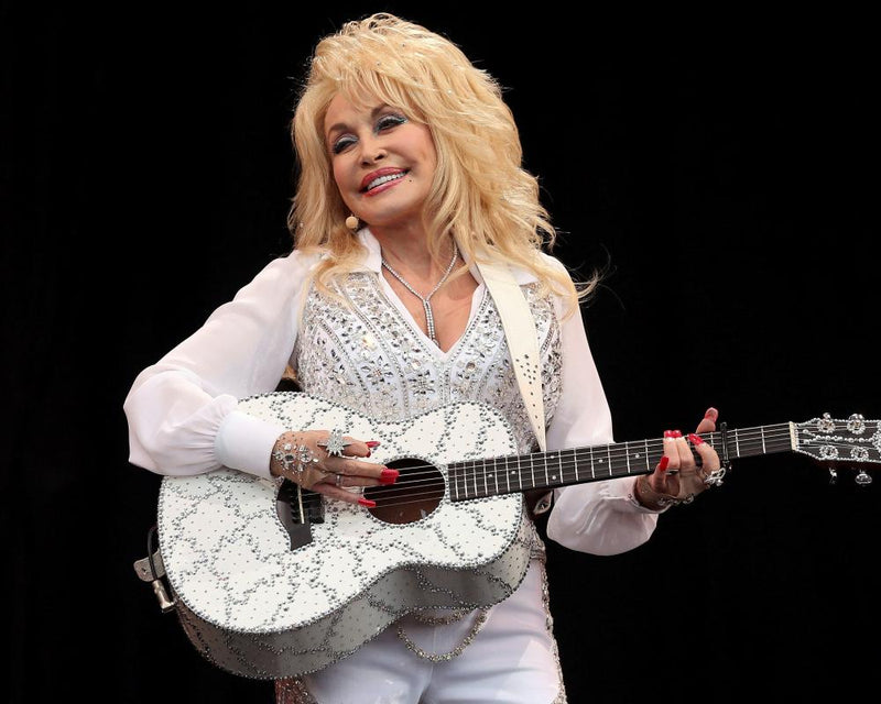 Dolly Parton Dies at 80: Legacy, Tariffs, and Data Centre Risks