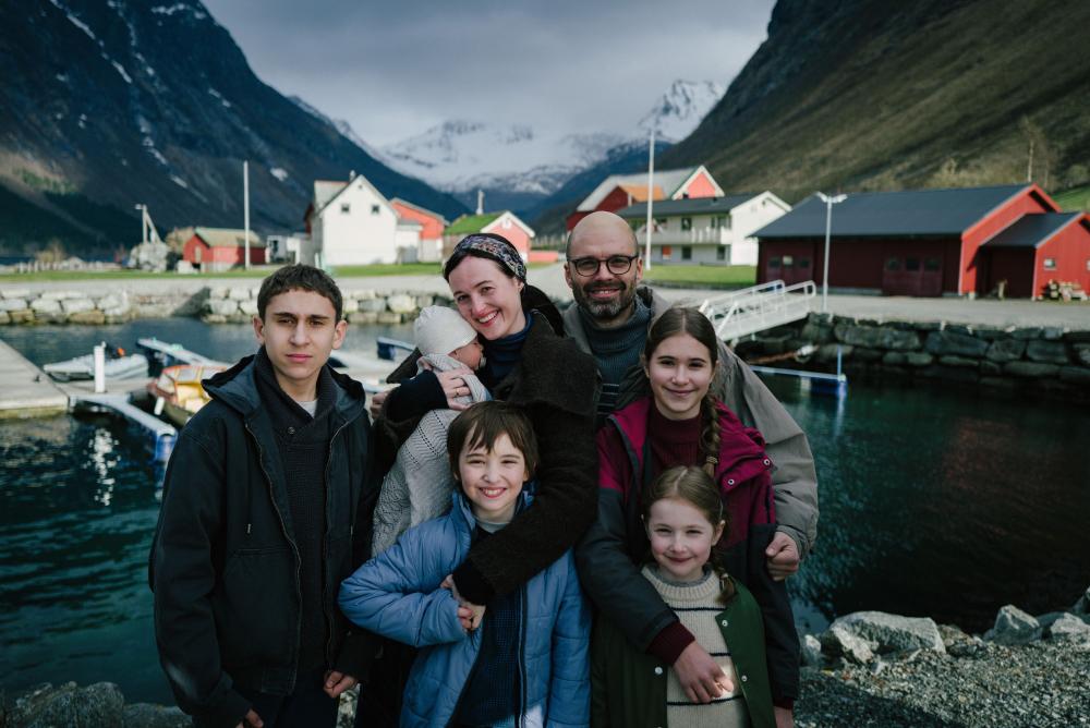 Fjord Film Ignites Norway Romania Culture Clash Over Family Values