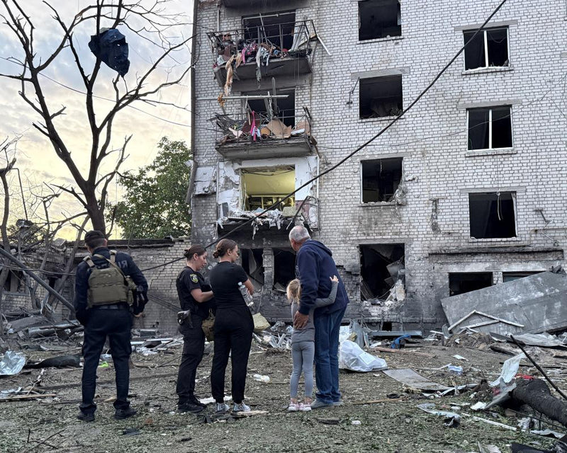Russian Attacks on Ukraine Kill 12, EU Defense Talks in Focus