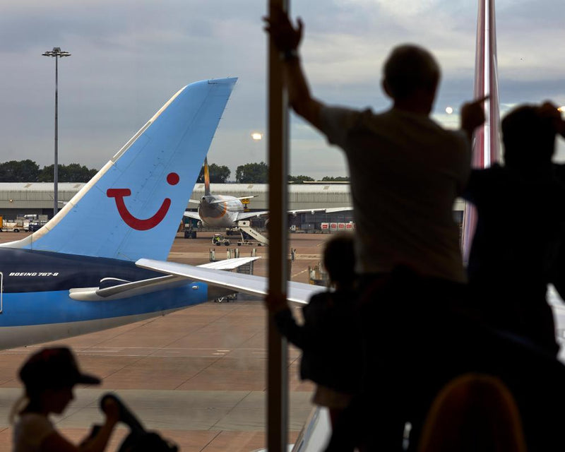 Iran War and Living Costs Drive Last-Minute Holiday Bookings