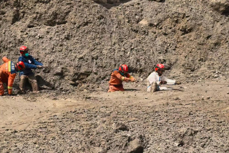 Nepal Floods: 33 Australians Missing Near China Border