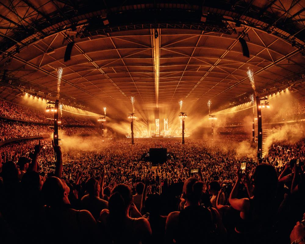 Dom Dolla Stadium Show: Record-Breaking EDM Concert