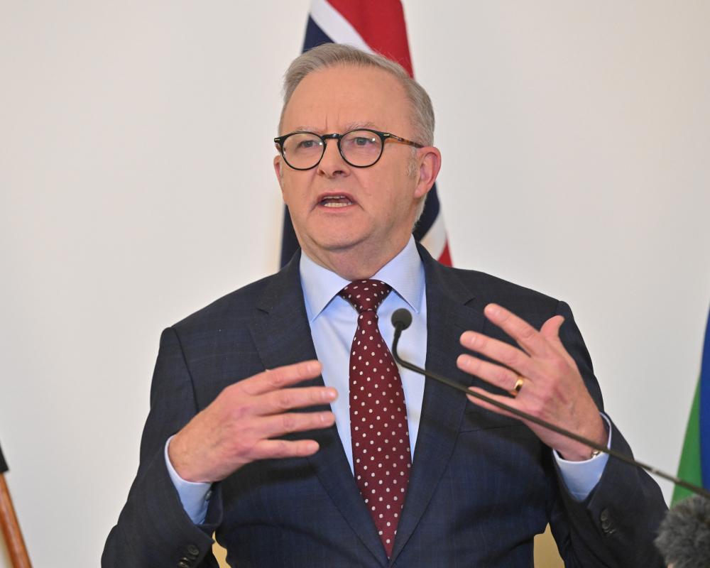 Albanese Limits Gambling Inducements in Australia Deal