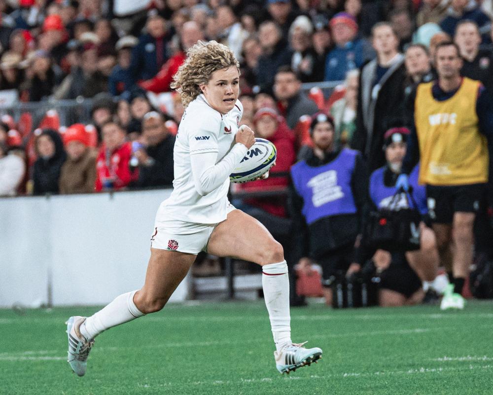 Red Roses Drop Kildunne to Bench for Canada Rematch as Mitchell Seeks