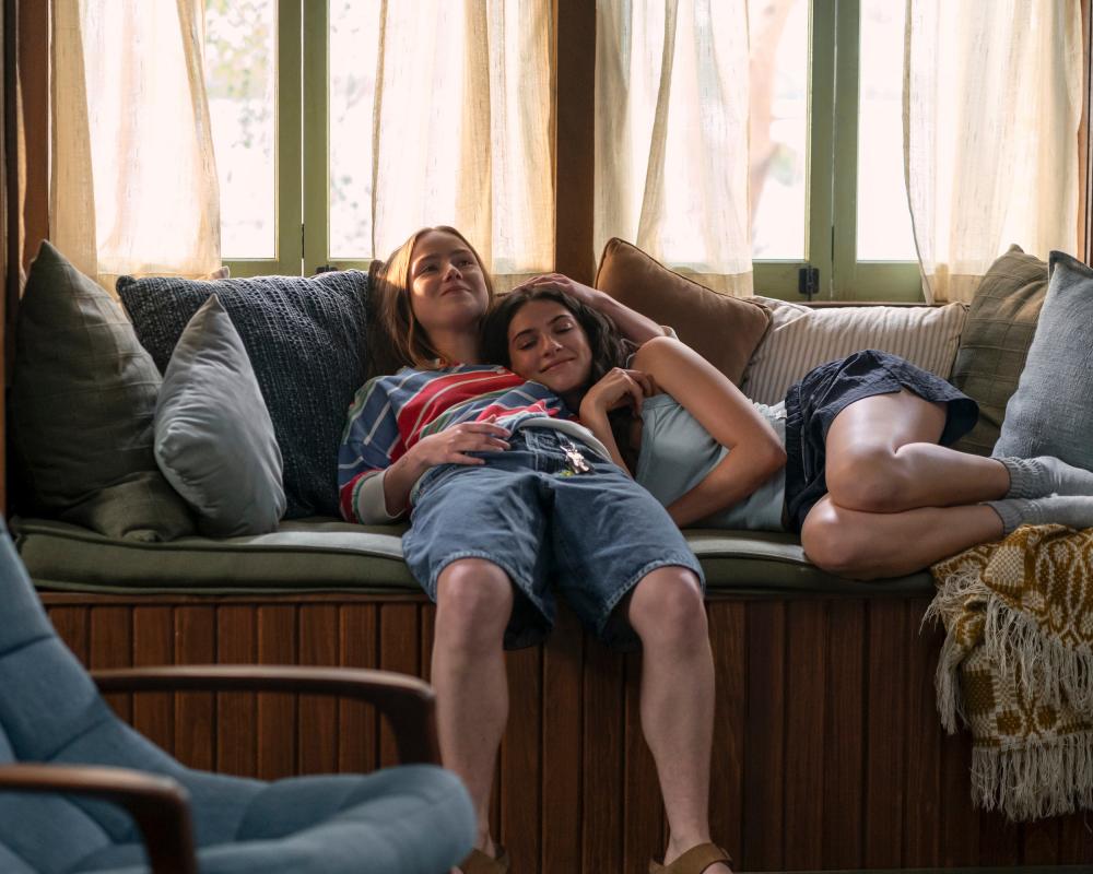 Sterling Point Review: Brilliant Escapist Teen Drama on Prime