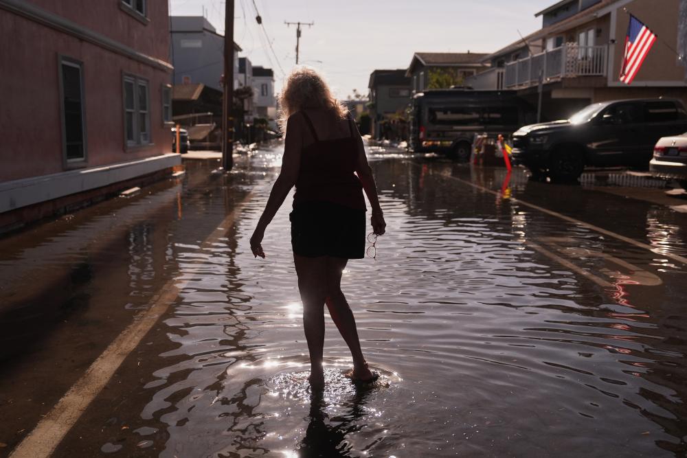 California's Historic High Tides Cause Coastal Flooding Chaos