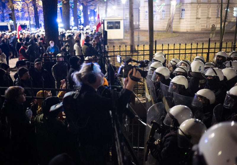 Poland Constitutional Court Crisis: Riot Police Deployed After Judge